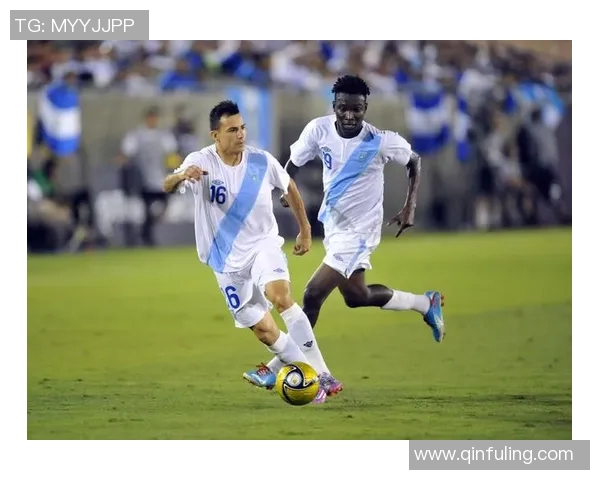 足球明星展现的运动精神与团队合作的力量之美